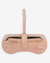 Comin’ In Clutch Sunglass Case