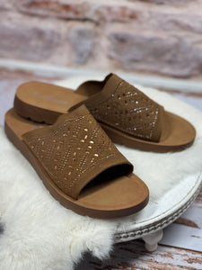 Clara Sandal in Tan